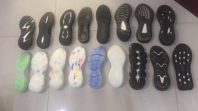 6場所の単一色機械を作る回転式TPUの唯一の注入機械靴Outsole